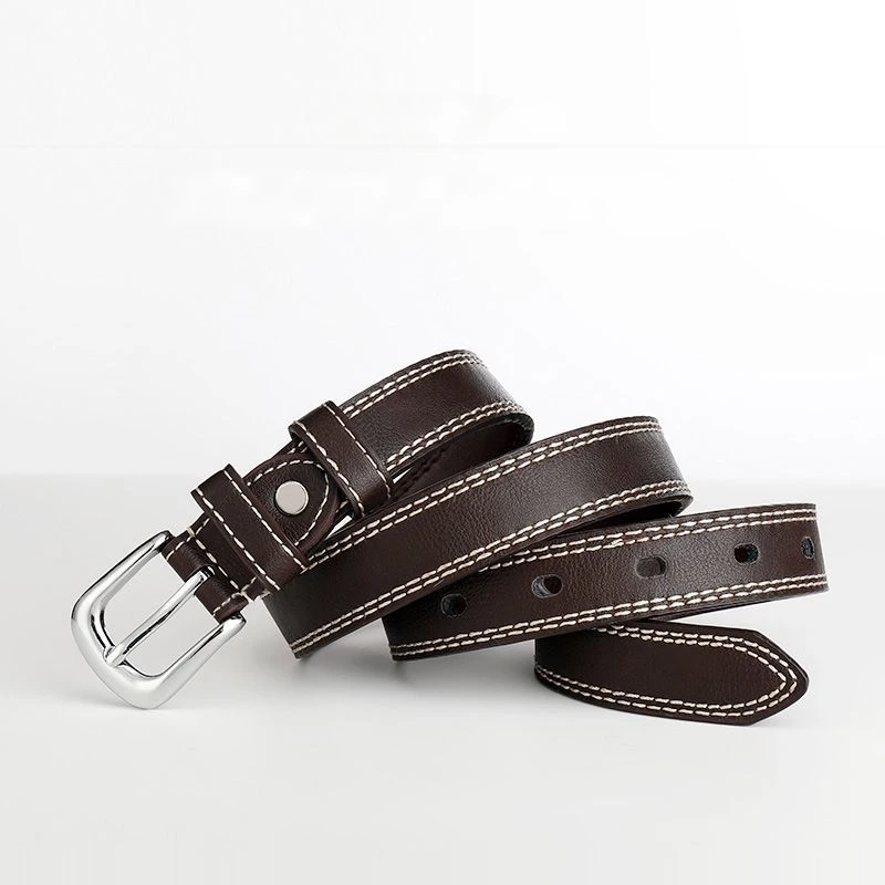 Cintura con fibbia ad ago di alta qualità per donna. Bellissimo e pratico, morbido e confortevole. Coppia bene con jeans e gonne