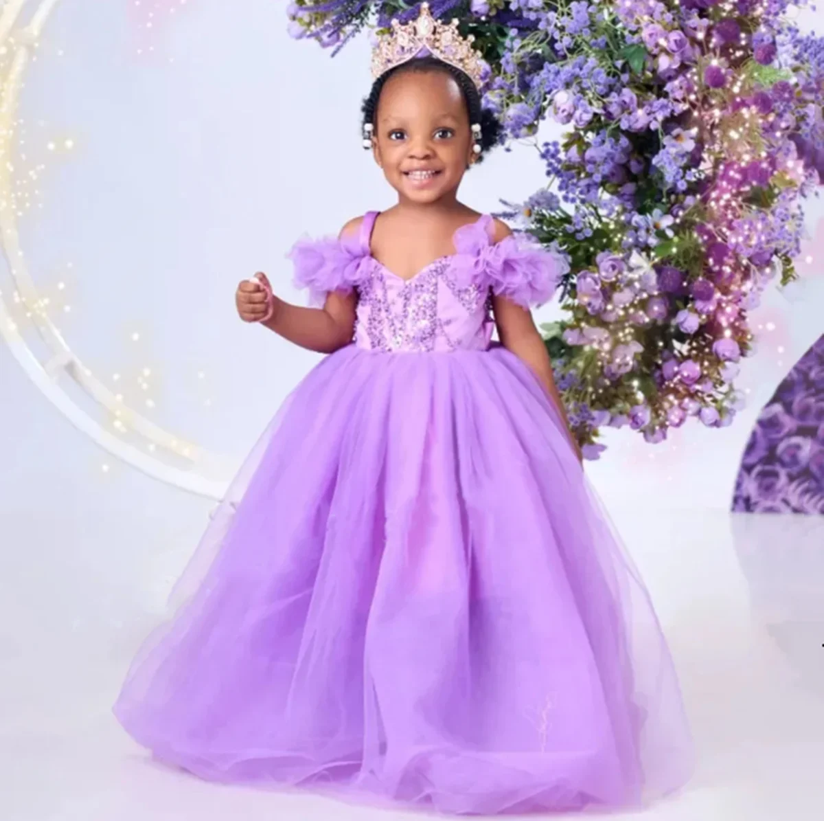Customized Lavender Flower Girl Dresses For Wedding Off Shoulder Appliques Sequins Floor Length Toddler Photo Shoot Ball Gown