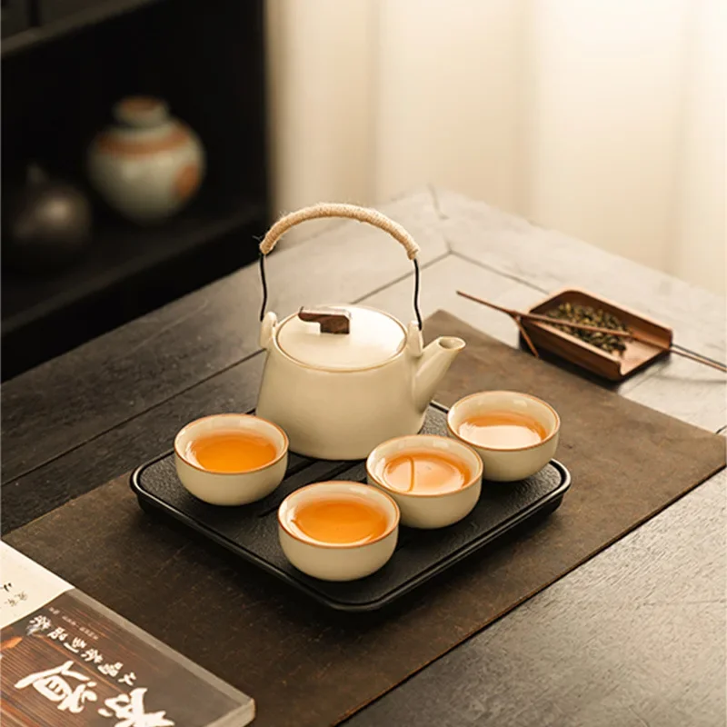 Elegant One Pot and Four Cups Portable Travel Tea Set Outdoor Teapot Teacup Kung Fu Tea Set for Two People Small Set Tool Gift