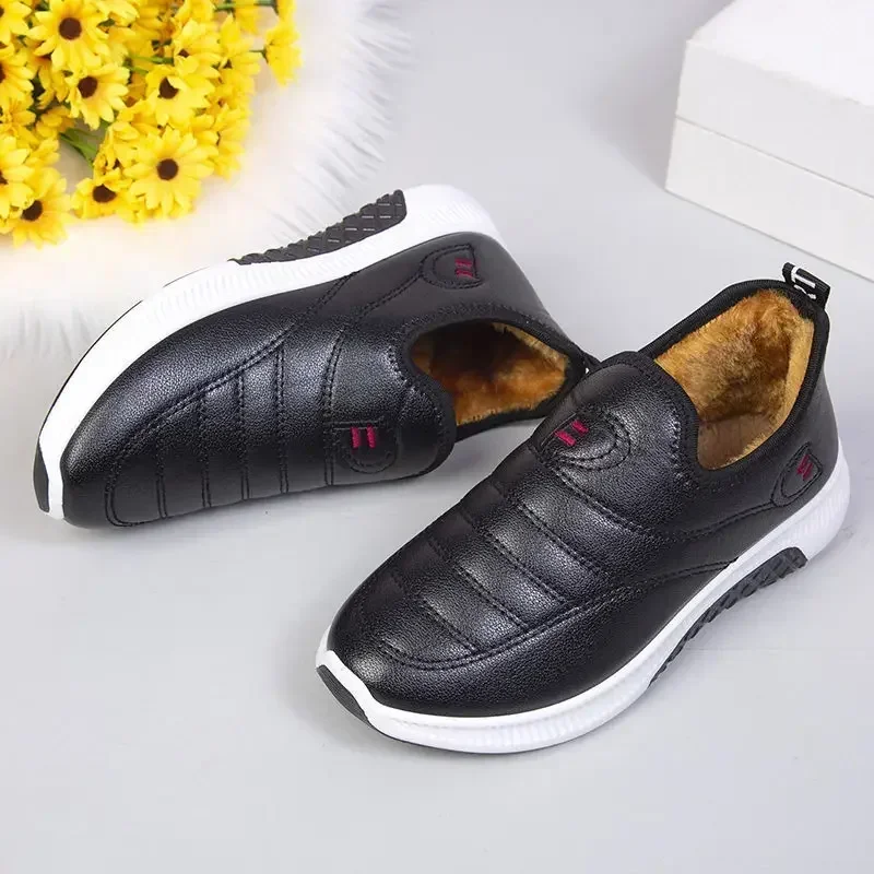 Snow Boots Women Shoes Warm Plush Fur Ankle Boots Winter Female Slip On Flat Casual Shoes Waterproof Women Sneakers