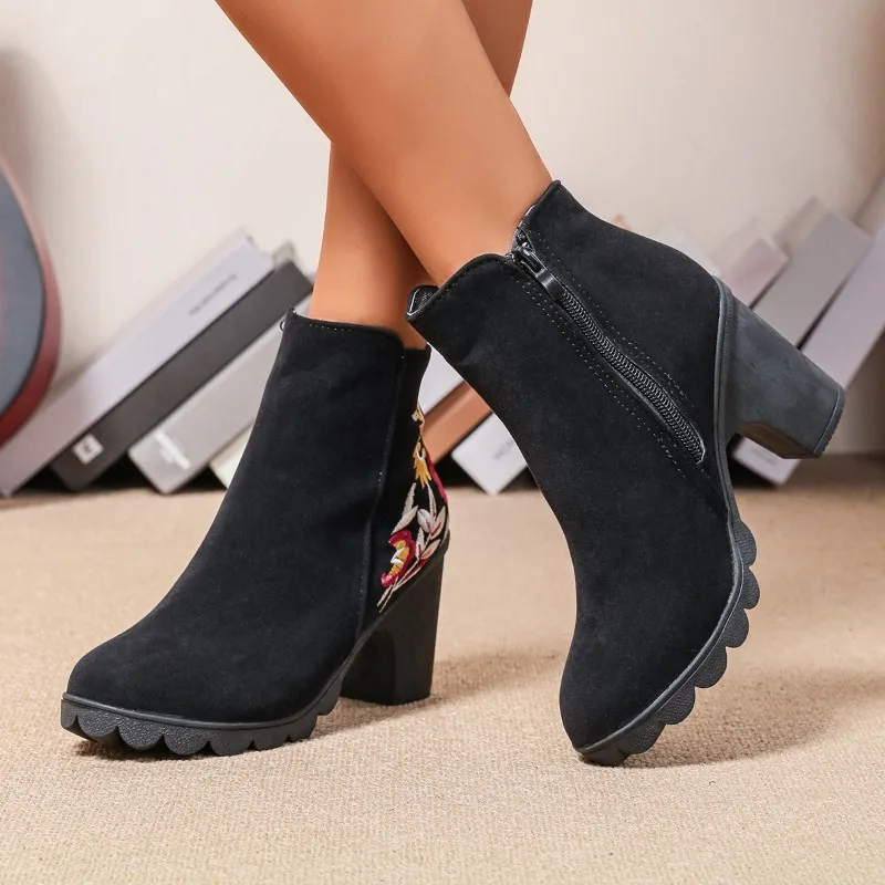 2024 Embroidered heeled ankle boots Fall side zipper black cropped warm fashion embroidered block heel boots