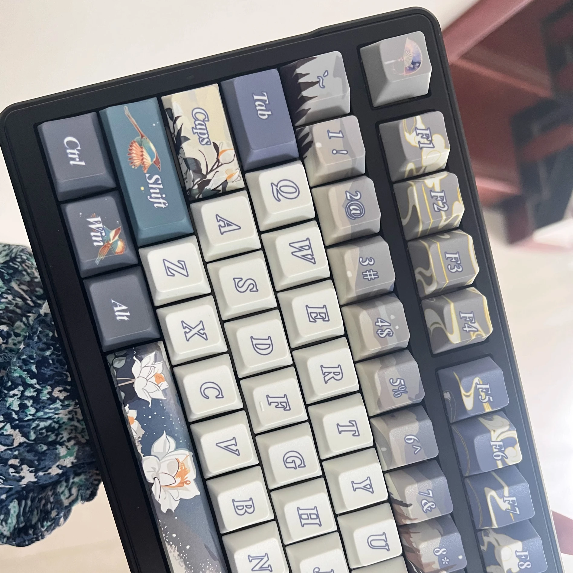 

Original factory high light transmission snow melting spring mountain keycap five-sided hot sublimation PBT