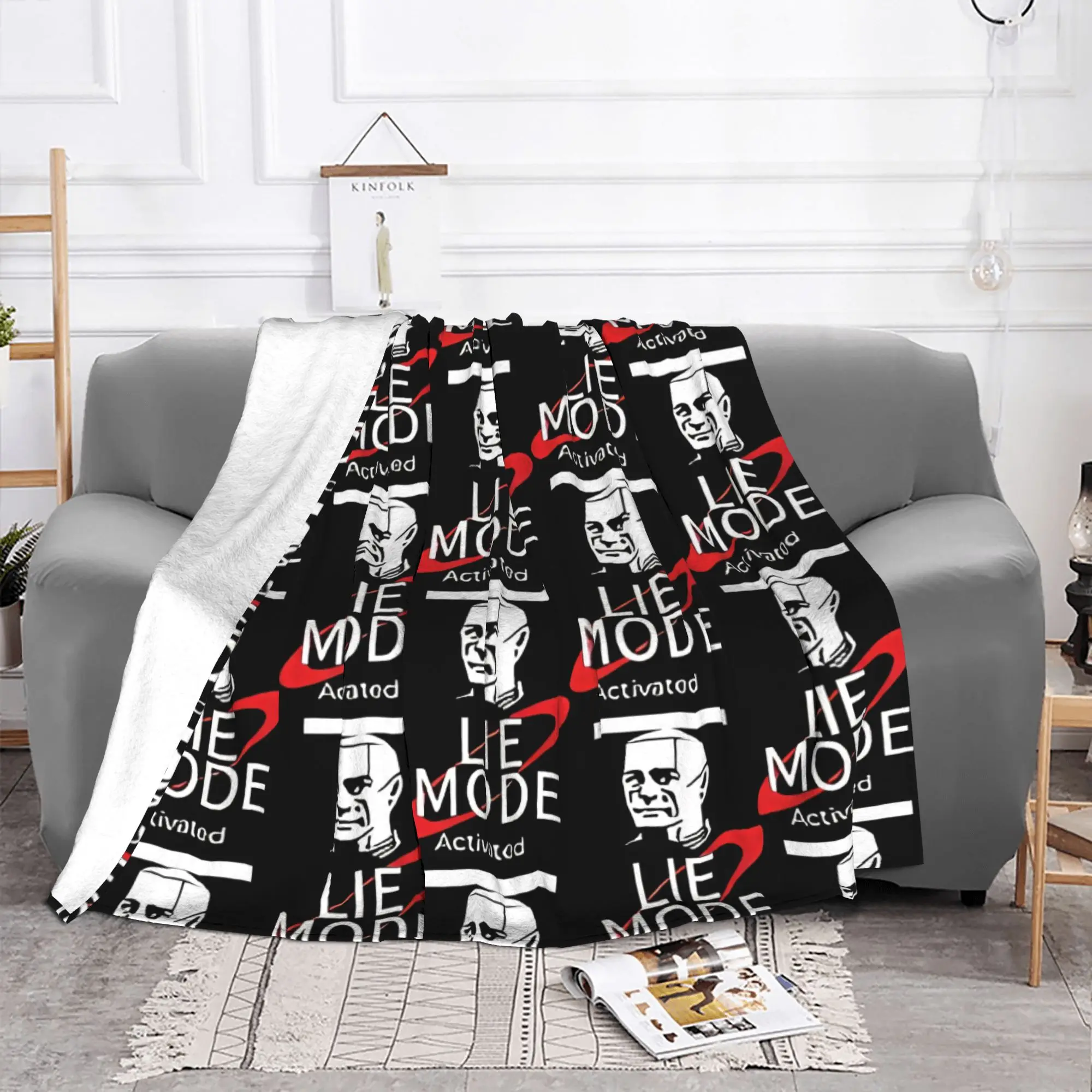 1PC Lie Mode Activated Smeg Head Red Dwarf home room decorations Winter Blankets for Adults Bedding Home Interior Sofa Knee