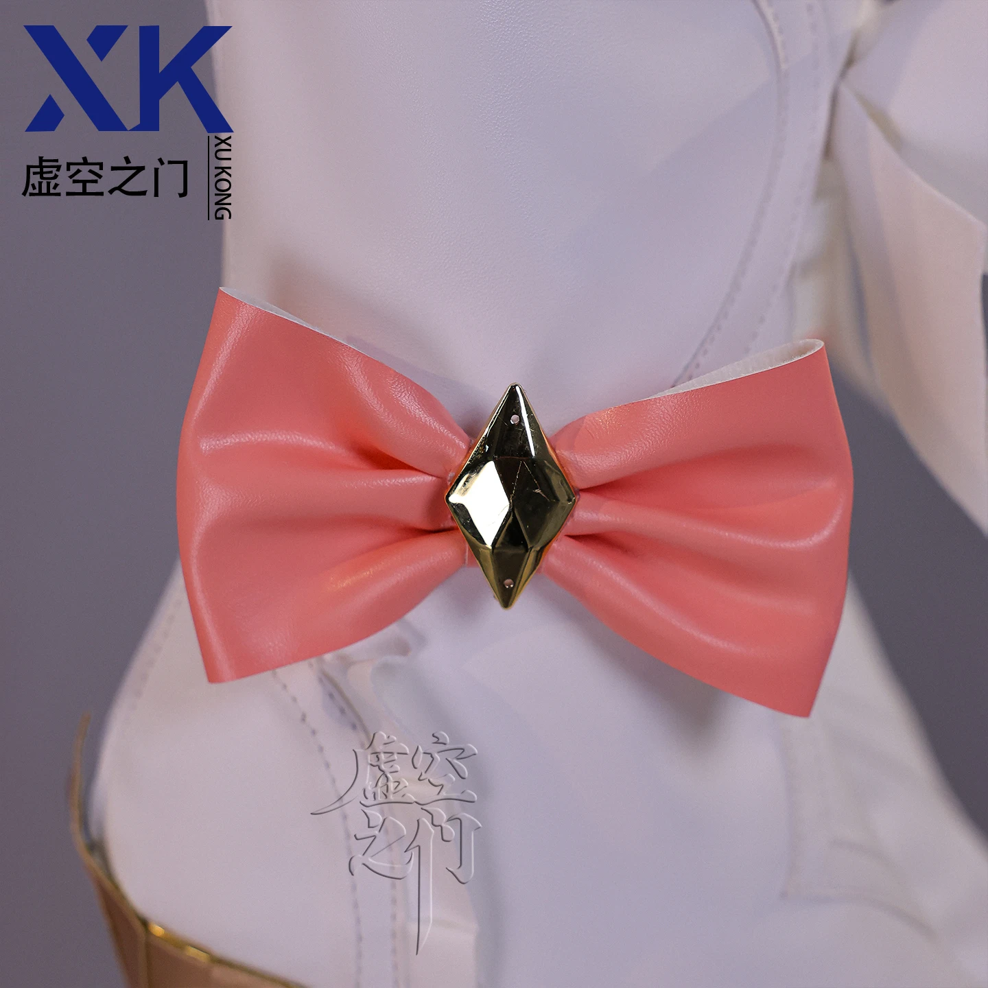 أحذية جينشين إمباكت نيكول رين التأثيرية أحذية أنيمي بيضاء من جلد البولي يوريثان للنساء والفتيات دعائم حفلات الهالوين