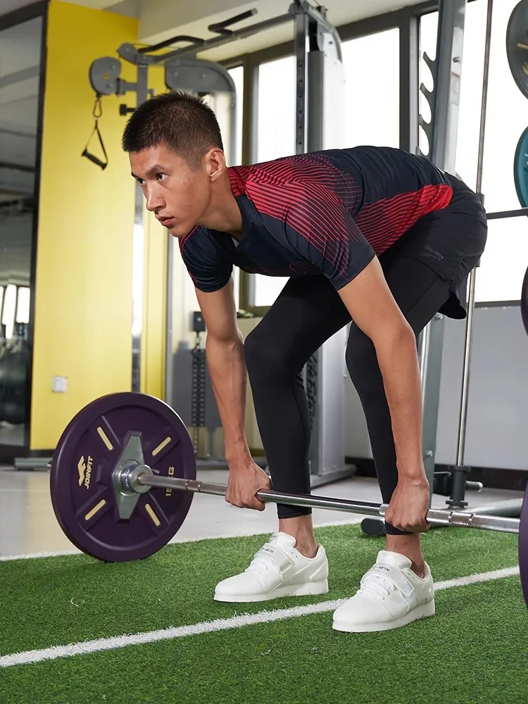 2025 New hot sale gym essential lightweight breathable powerlifting shoes squat training shoes weightlifting shoes very good