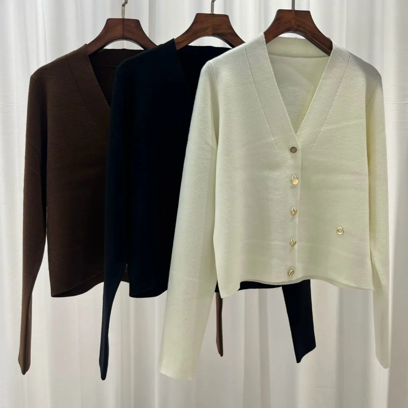 Women's 2026 Autumn Winter New V-neck 100% Wool Cardigan Knitted Jacket
