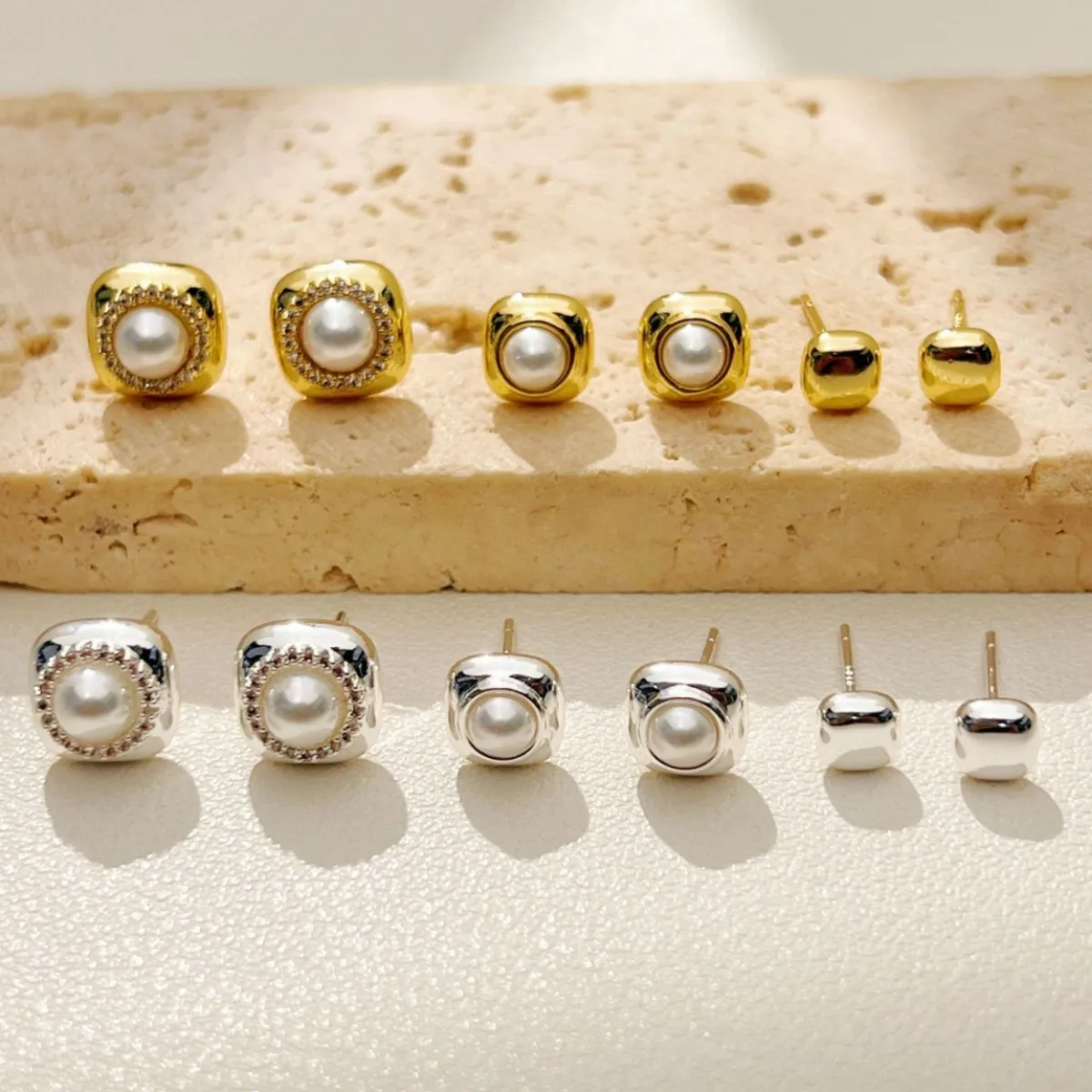

High-end, compact and simple three-piece set of earrings, fashionable and versatile, light luxury commuting accessories