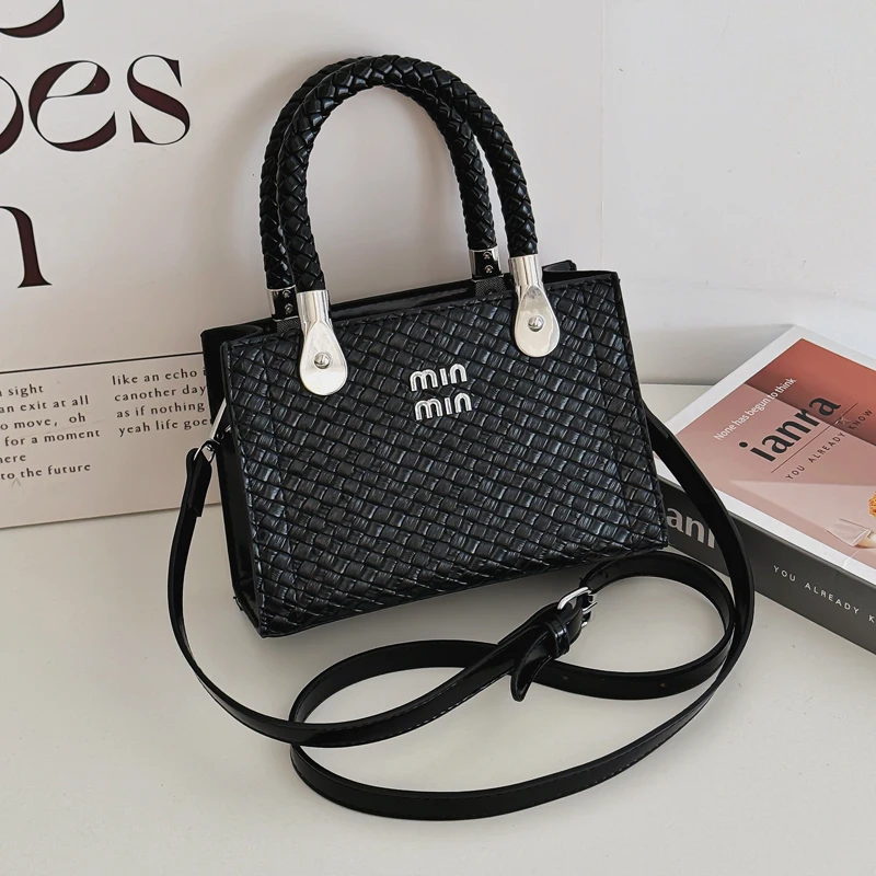 

Minimalist Stylish Diaper Bags For Women Simple Luxury Leather Crossbody Bag Vintage Designer Elegant Commuter