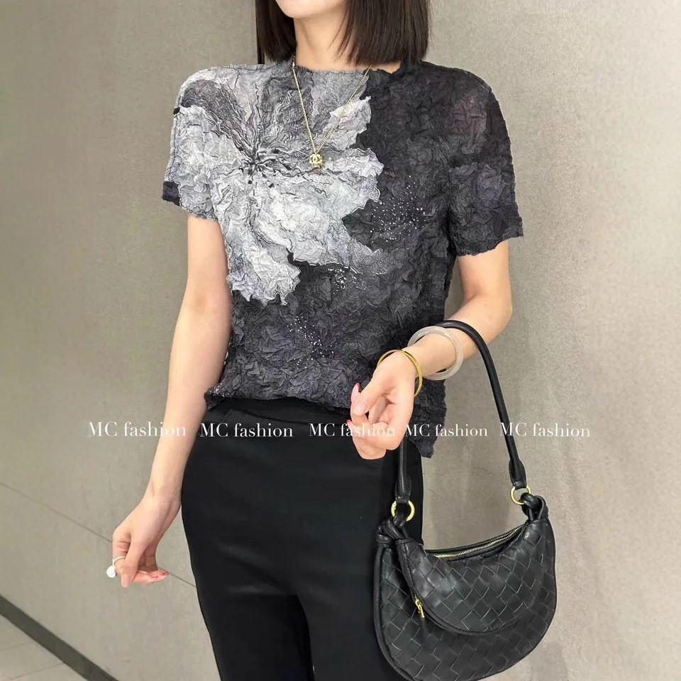 

Miyake Fold 2025 Printed Color Top New Fashion Fold Tie Dyeing Printed High Elasticity Short Sleeve Thin T-shirt for Women