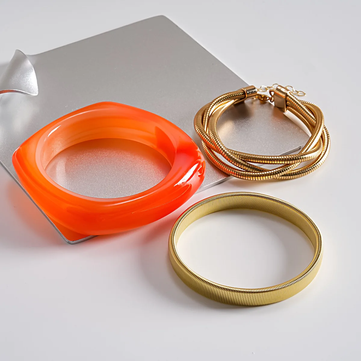 DOO MEI 3 Pcs Orange Resin Acrylic Smudging Bangles for Women on Hand Gold Color Geometric Spring Bracelets Bangles Jewelry Gift