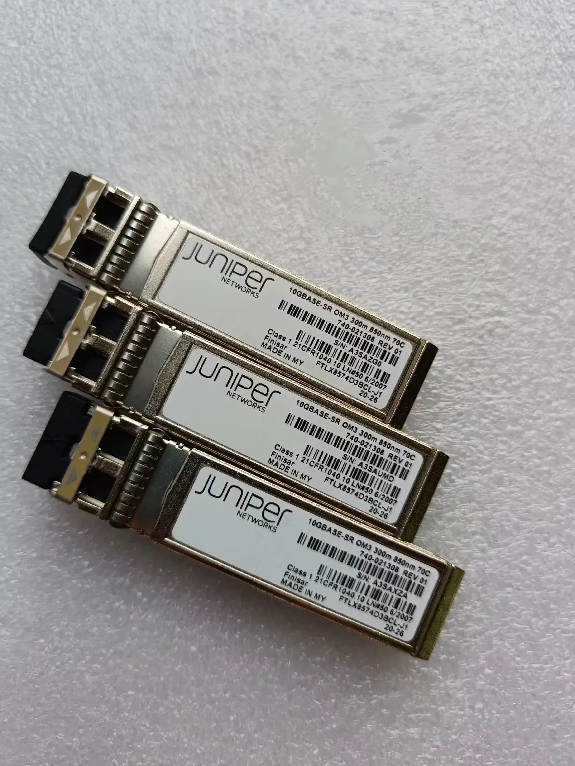 1PCS Juniper 10G SFP Networks Transceiver FTLX8574D3BCL-J1 10GBASE-SR OM3 300M 70C 740-021308 Juniper 10GB fiber adapter