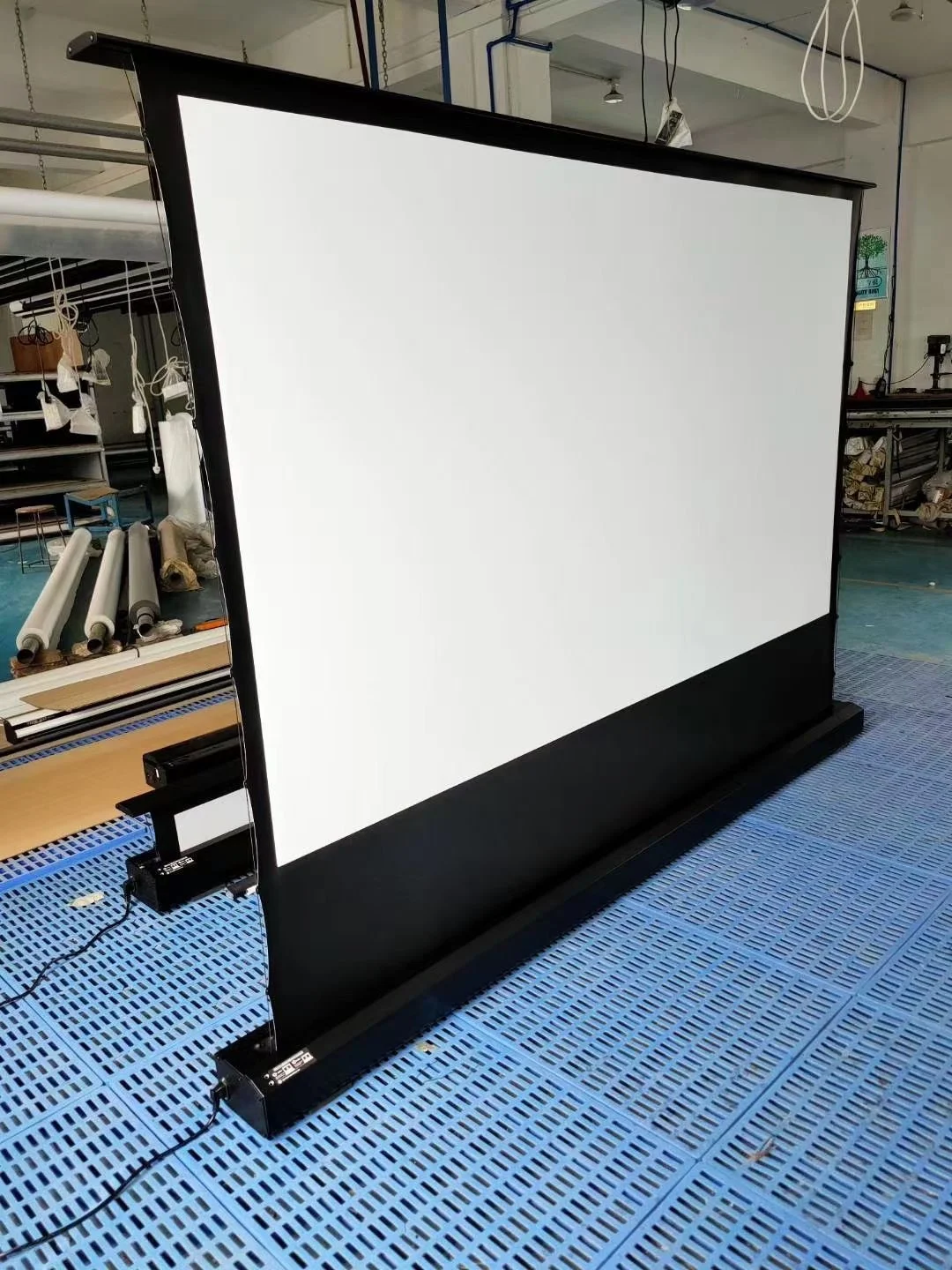 High End Electric Floor Rising Projector Screens Customization 70-150 Inch 16:9 4K Ultra HD Floor Rising Screens