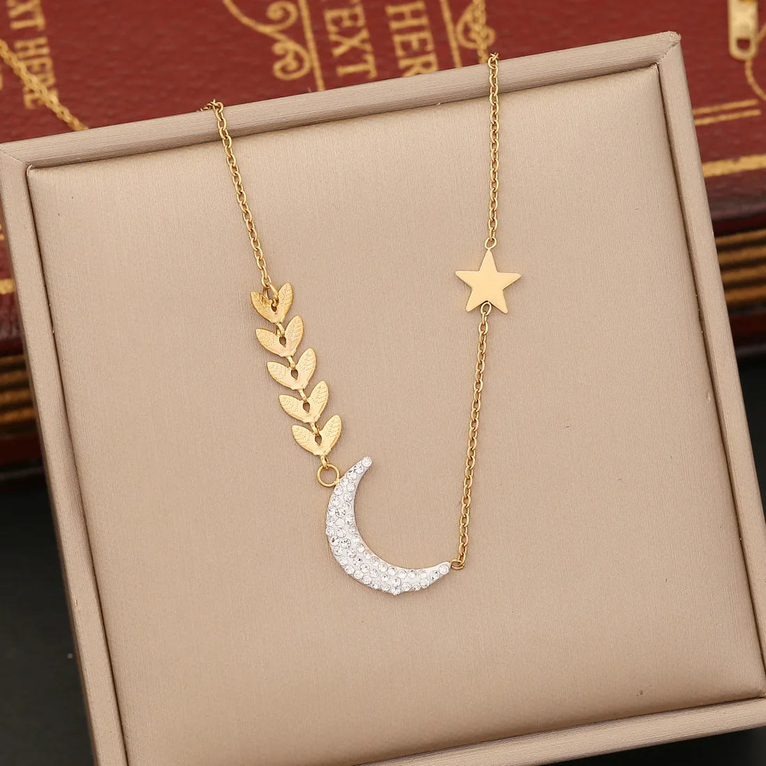 316L Stainless Steel New Fashion Fine Jewelry Zircon Star Moon Tender Shoot Leaves Charm Chain Choker Necklace Pendant For Women