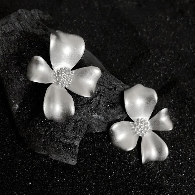 

925 Sterling Silver Vintage Exquisite Flower Earrings for Women Trendy Earring Jewelry Prevent Allergy Party Accessories Gift