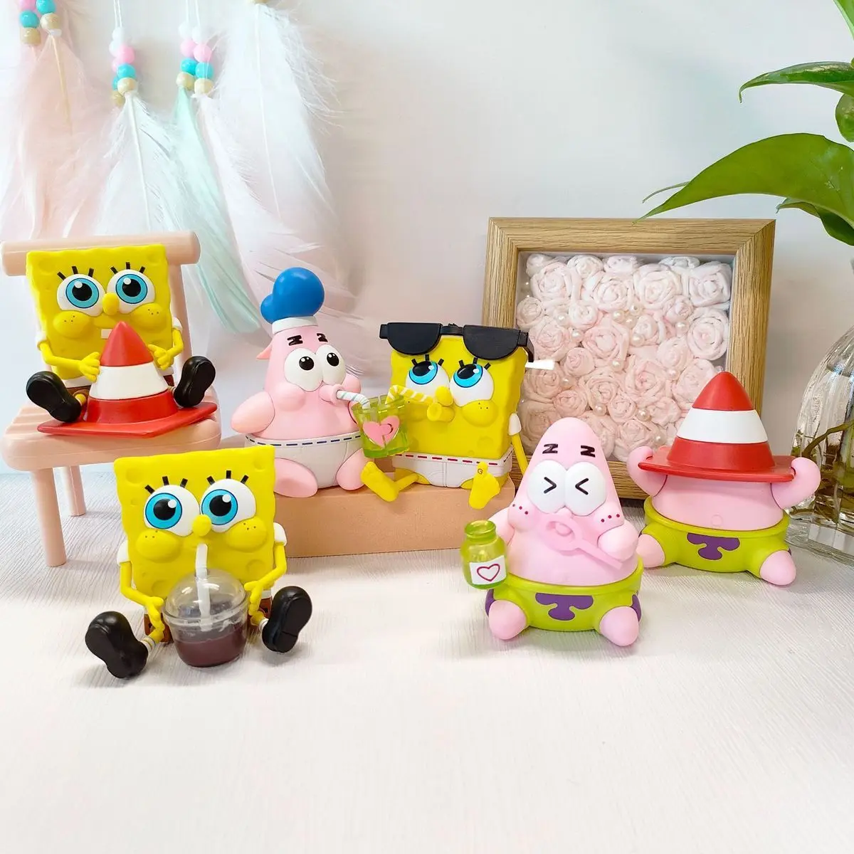

SpongeBob SquarePants Patrick Star Collectible Figurine Toy Gift for Friends Desktop Car Decor Ornament Model Set