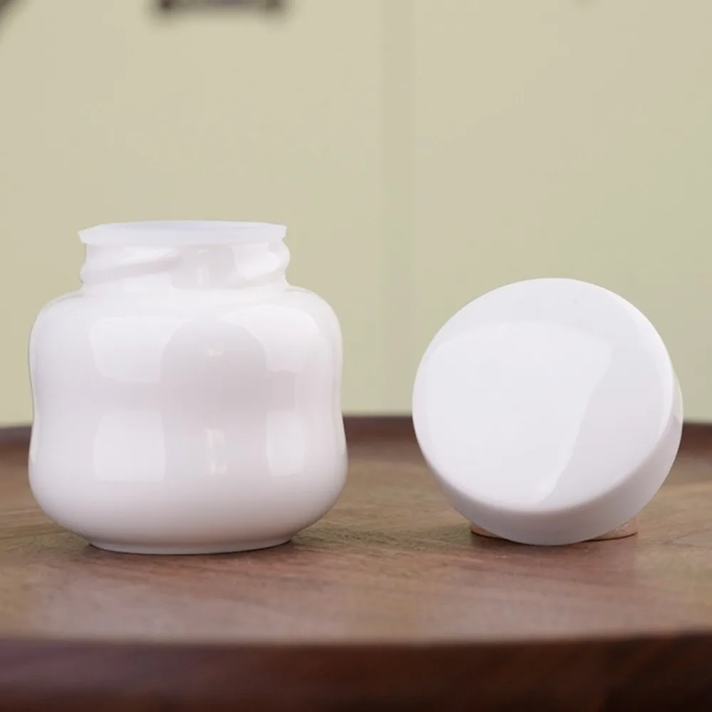 White Ceramic Urns Ashes Pets Memorial Sealed and Moisture-proof Cat and Dog Teeth Hair Storage Urns Pet Memorials Products