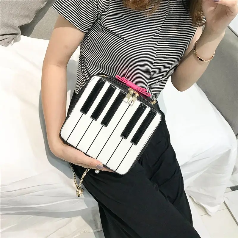 Women Funny Fashion Bow Shoulder Bag Holographic Pu Leather Crossbody Bags Y2k Aesthetic Ins Harajuku Chain Purses and Handbags