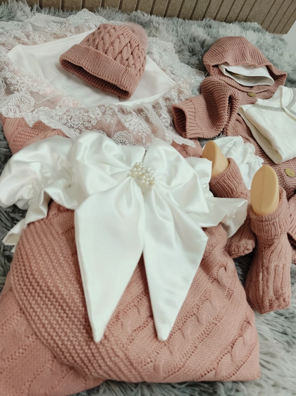 Infant Swaddle Blankets Soft Thick Fleece Knit Baby Girls Boys Stroller Wraps White Beading Boknot sash 9pcs Crochet Outfit set
