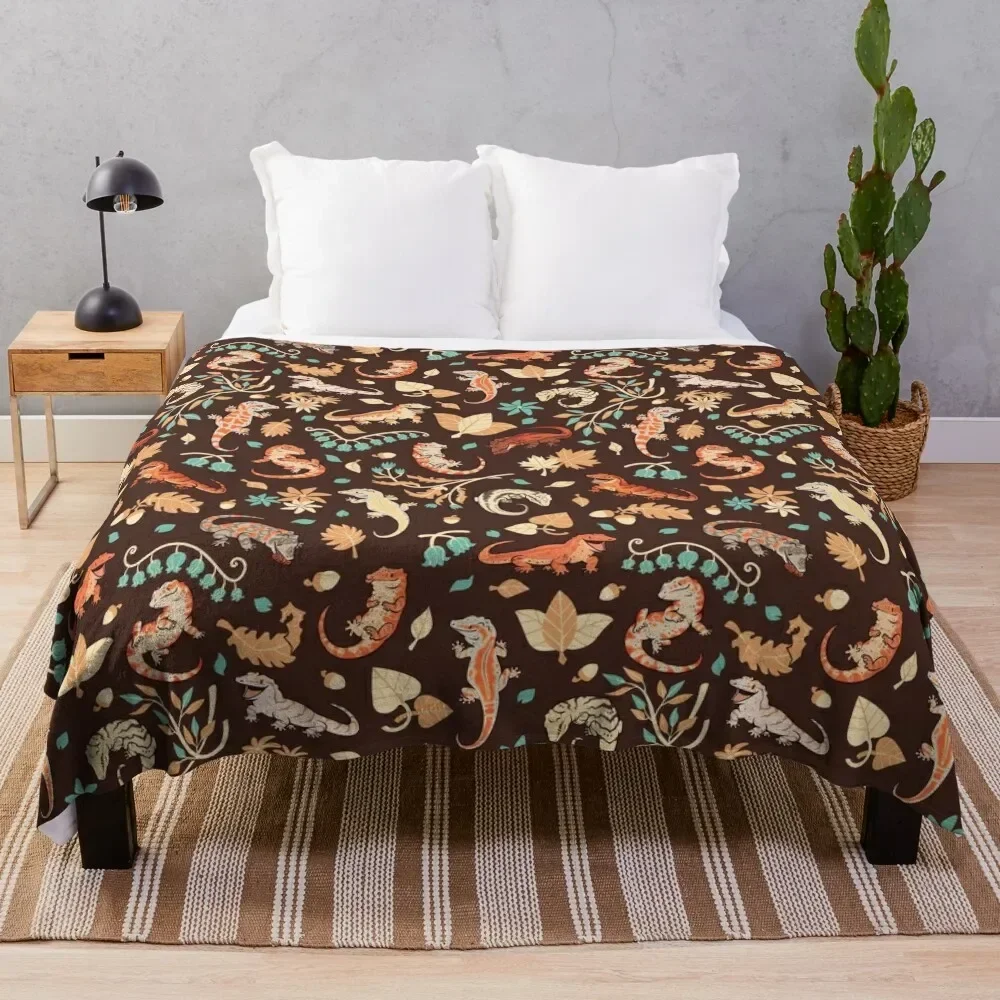 

Autumn geckos in dark brown Throw Blanket Luxury Thicken christmas decoration Blankets