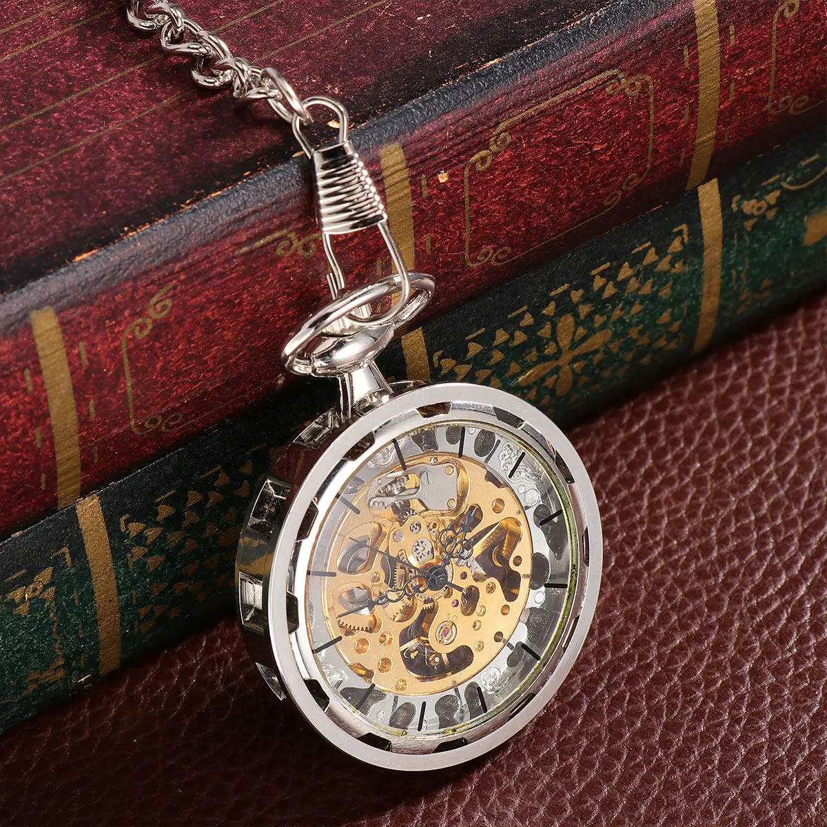 orologio-da-tasca-meccanico-vintage-in-argento-design-traforato-durevole-leggero-pratico-regalo-per-famiglia-e-amici