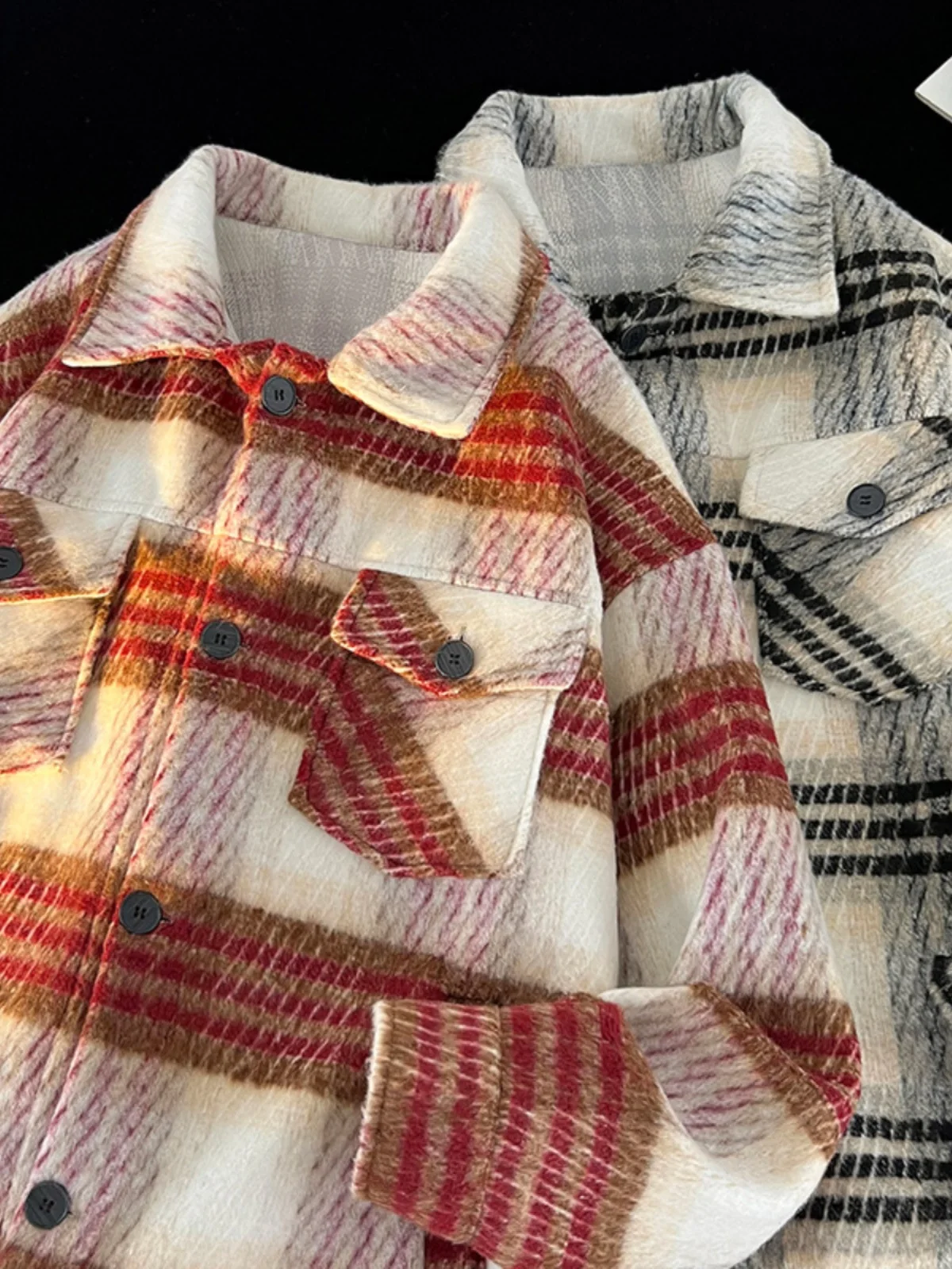 

Красное шерстяное пальто в клетку для мужчин, свободный крой, осенняя модная модель, с отложным воротником, на одной пуговице, с длинными рукавами, для пар