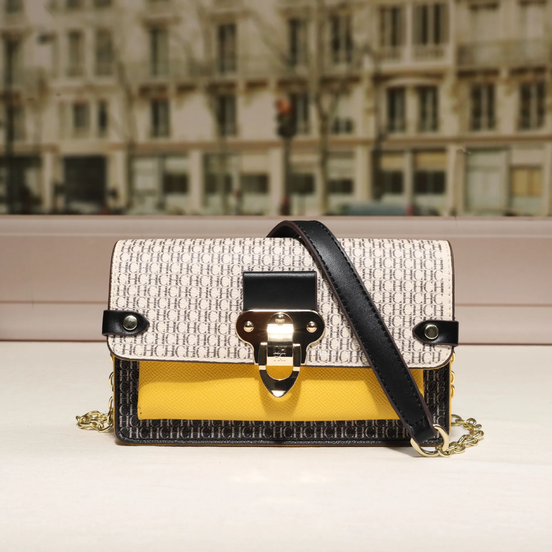 

Small Square Bag for Women Designer Monogram Crossbody Bag Luxury Casual Shoulder Purse Fashion Trendy