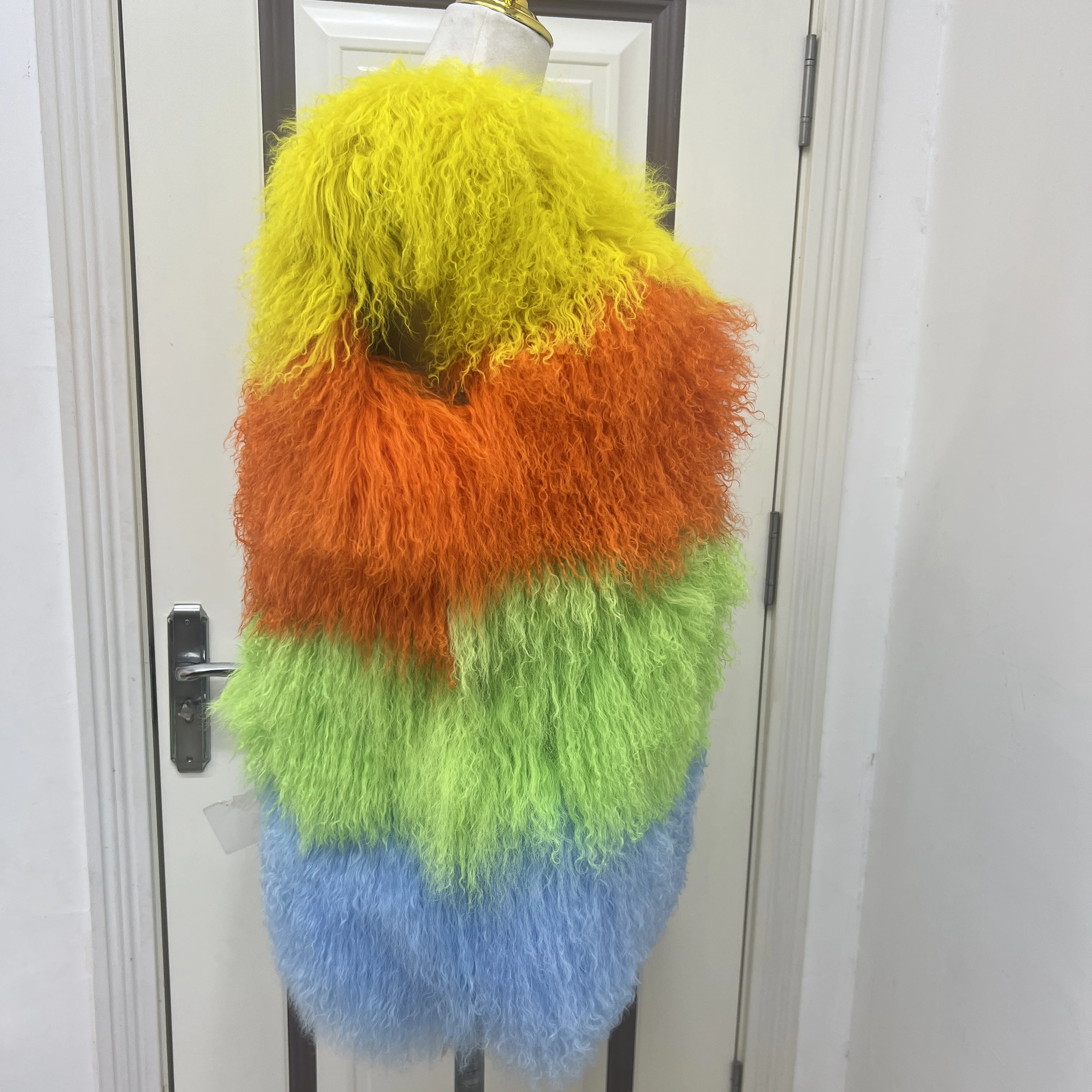 المرأة المفضلة شتاء جديد موضة المنغولية لامب سترة حقيقية لامب سترة جلدية شتاء دافئ المرأة سترة ملابس عصرية