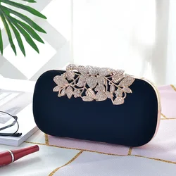 Borse da sera Vintage in velluto blu nero rosso moda pochette con fibbia in strass Fine borse per borse a tracolla per feste da donna