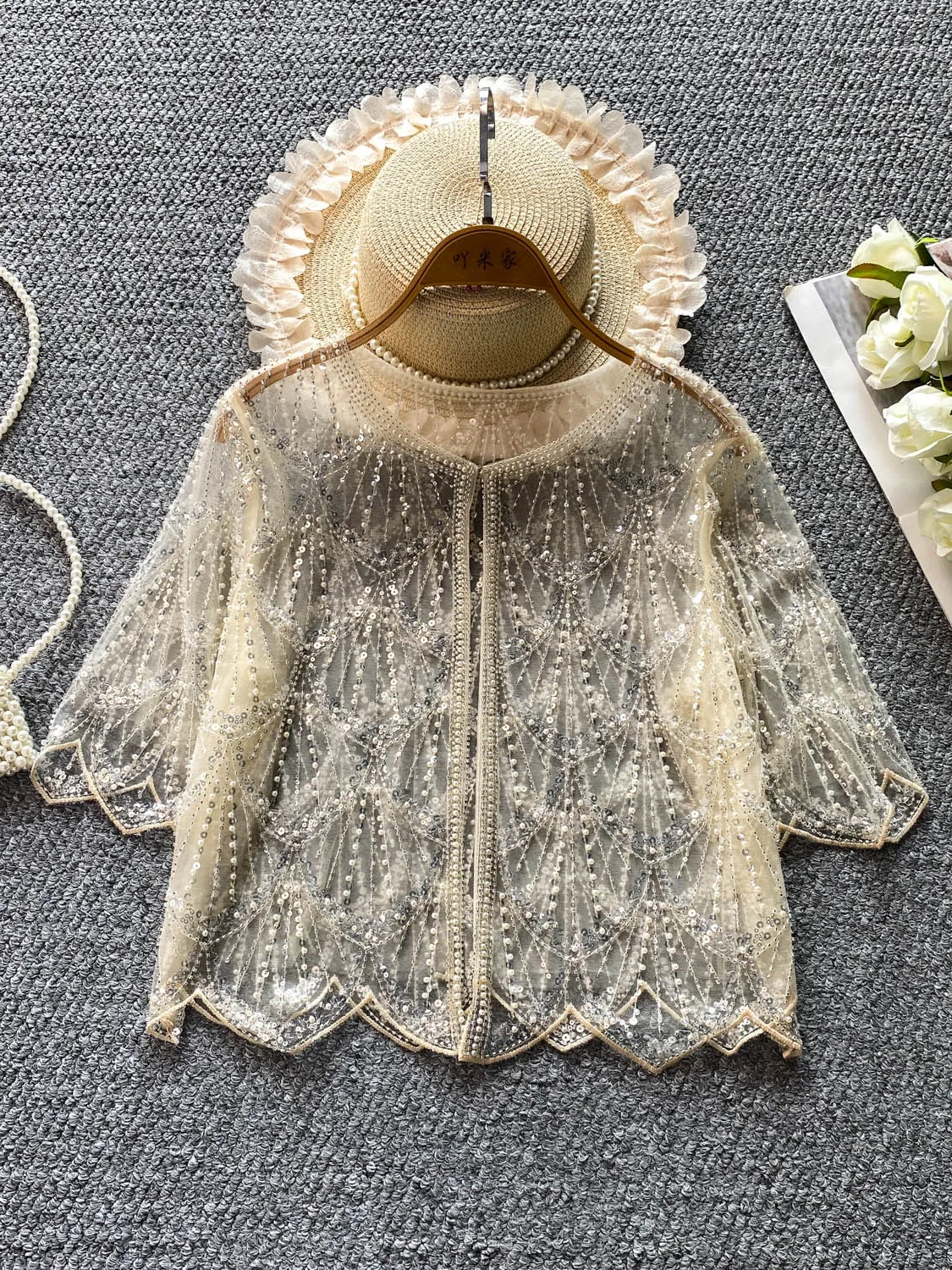 Elegant European Court Style Sequin round Neck Jacket Women Summer Fairy Thin Lace Top Luxury Heavy Work Commute Loose Fit