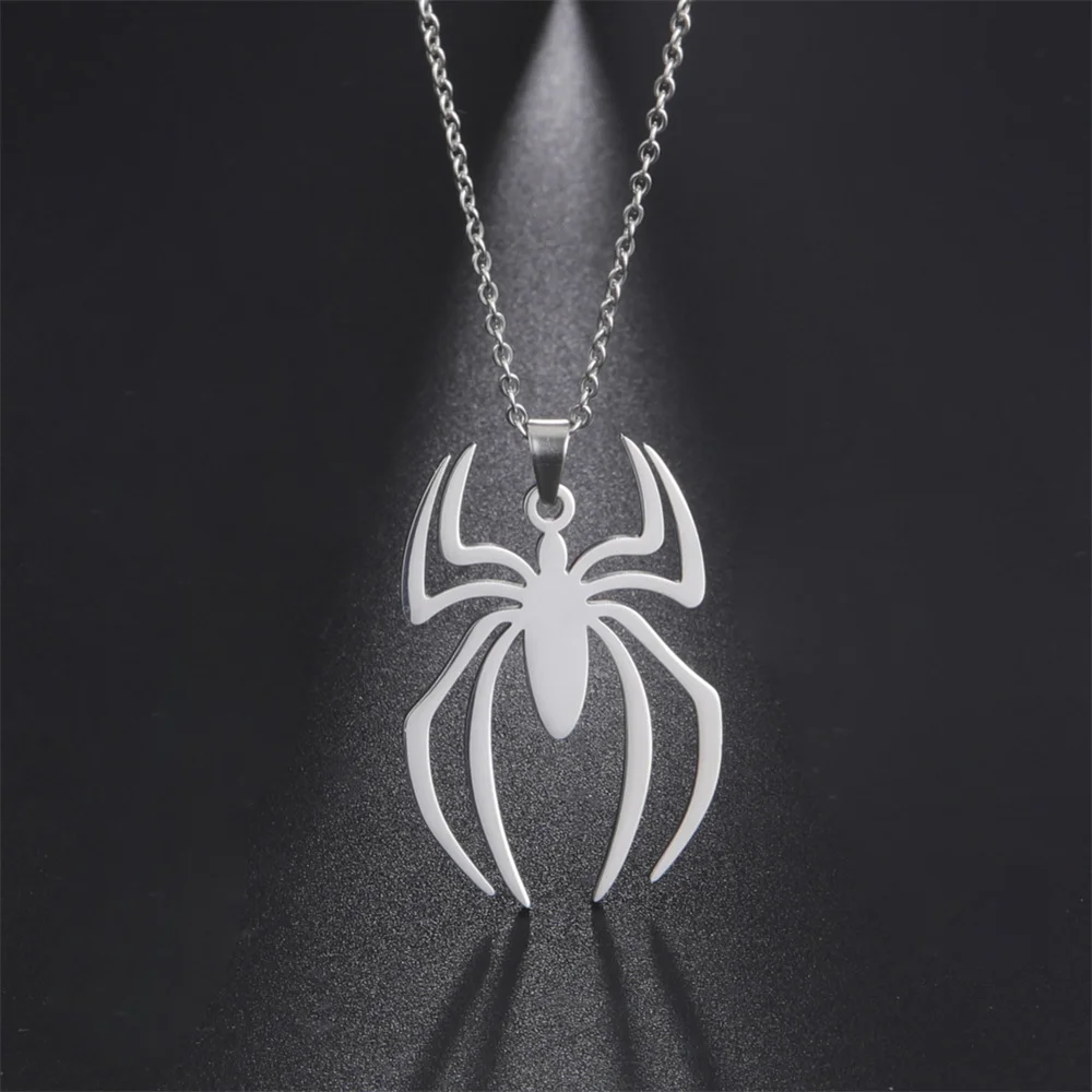 Punk Spider Pendant Necklaces for Women Men Gothic Animal Halloween Necklaces Stainless Steel Necklace Hip Hop Jewelry Gifts