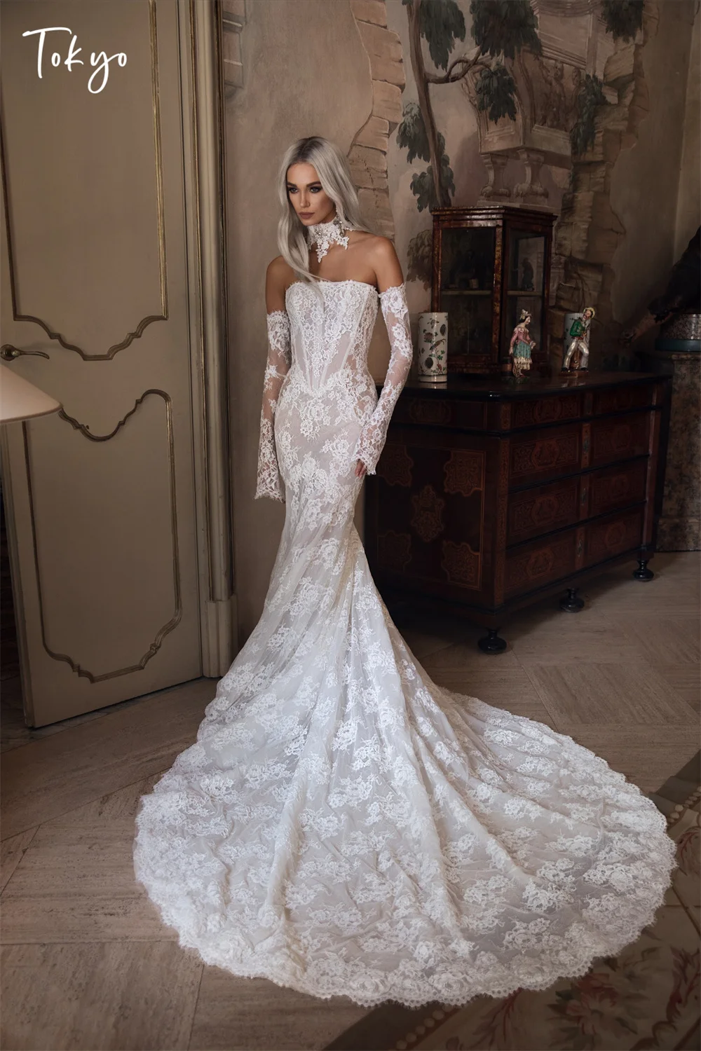 Tokyo Customized Elegant Strapless Wedding Dresses Long Sleeve Lace Court Train Bridal Gowns White Zip Mermaid Wedding Gowns