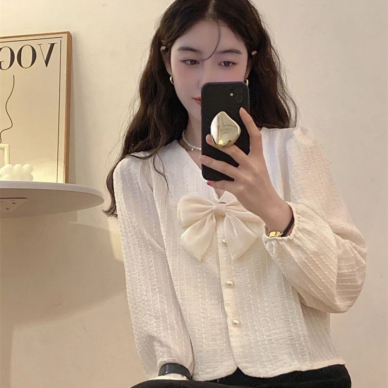 Bow Pink Women Shirts Korean Elegant Pearl Chiffon Female Casual Blouse Spring Autumn New Sweet Long Sleeve Ladies Retro Tops