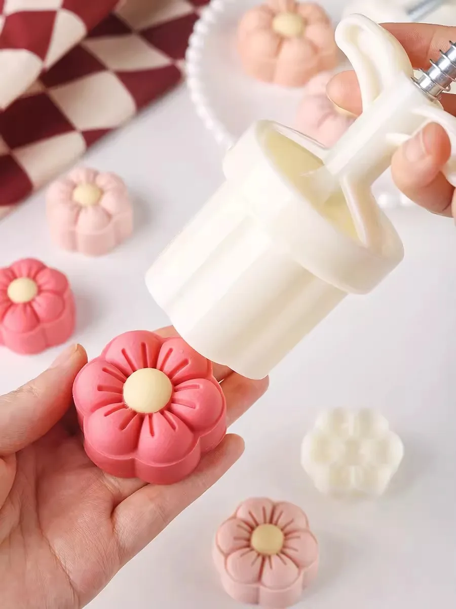 25g 50g Mini Mooncake Hand Pressed Mold Cute Flower Shape Cookie Pastry Stamp Home DIY Mung Bean Cake Dessert Decoration Tools