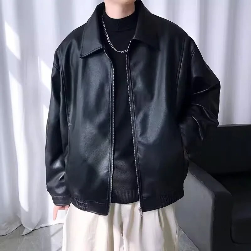 الرجال فو الجلود معاطف الصلبة التلابيب عادية بولي Leather الجلود الدراجات النارية جاكيتات الخريف فضفاض سحابات القمم Vintage تخفيف الرجال معاطف