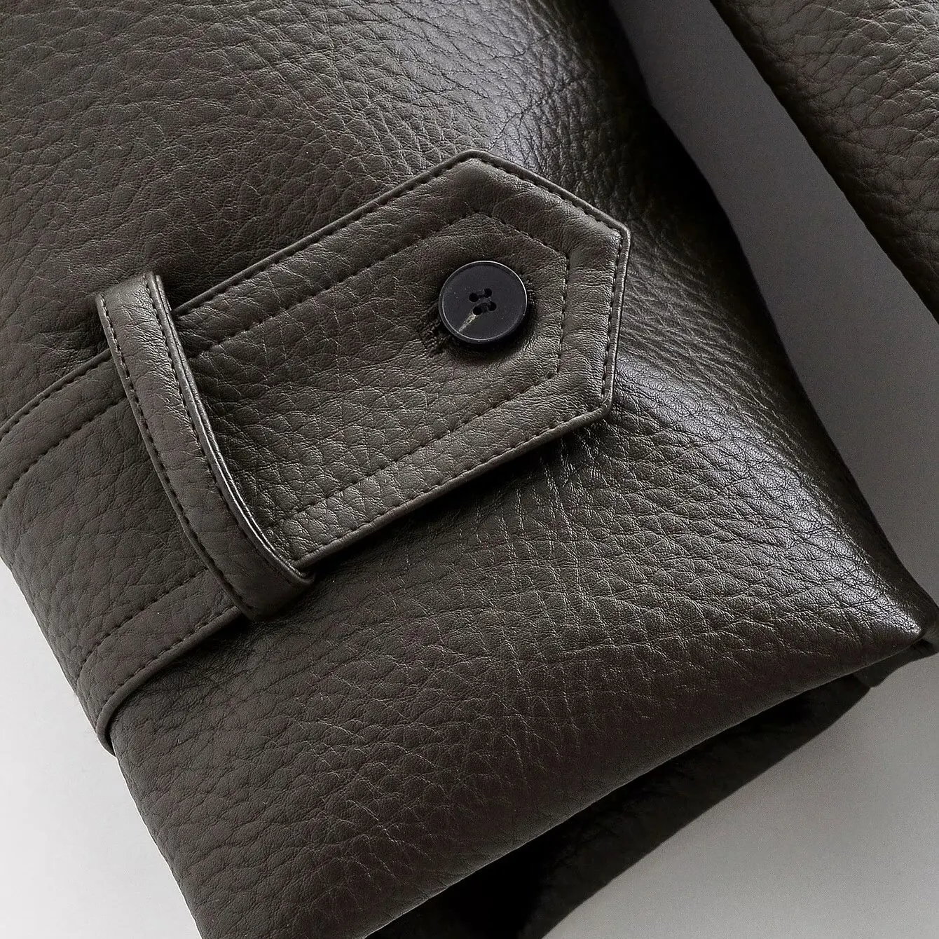 

Nine Zar Women's PU Leather Litchi Pattern Coat with Belt Turn-down Collar Long Sve Commuter Sle Mid-length Double-breasted