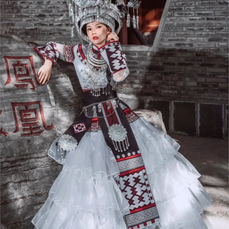 National dress female white headwear collar trip photography new