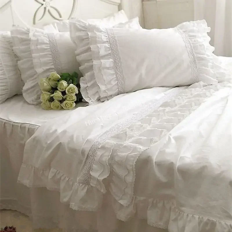 Luxury Stain bedding set white Europe elegant embroidery lace duvet cover pillowcase ruffle craft cake layers bedspread HM16B