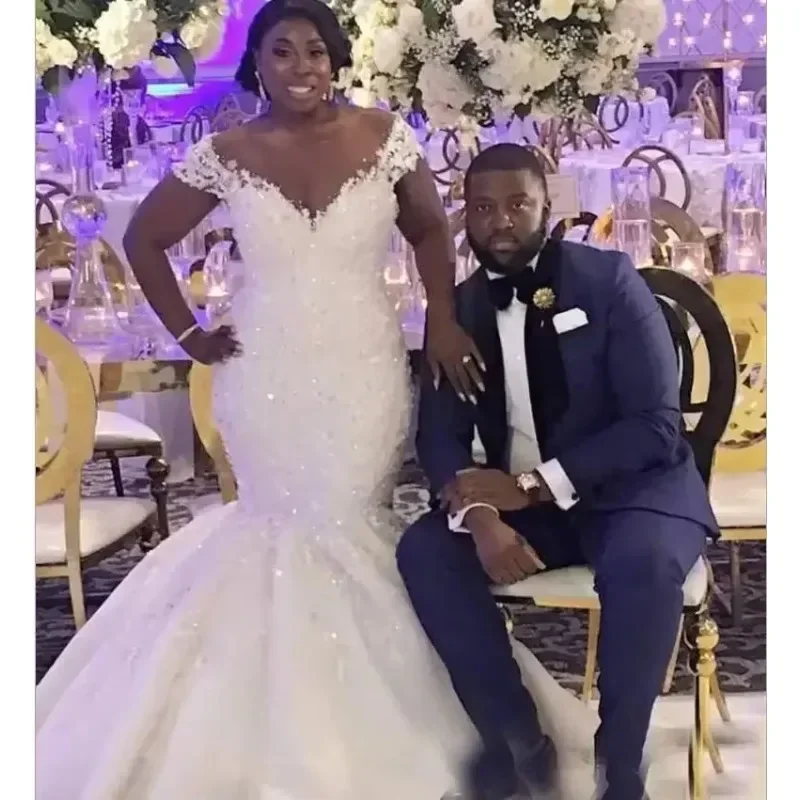 Customized African Woman Luxury Mermaid Wedding Dresses Sexy Fit And Flare Beading Wedding Gown With Royal Train