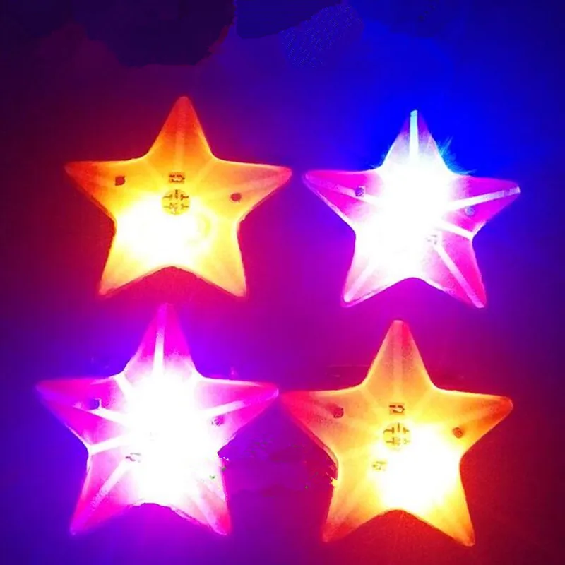 25pcs Star LED Flashing Brooch Pin Cartoon Light Up Glowing Badge  Glow Party Supplies Wedding           Christmas Decoration