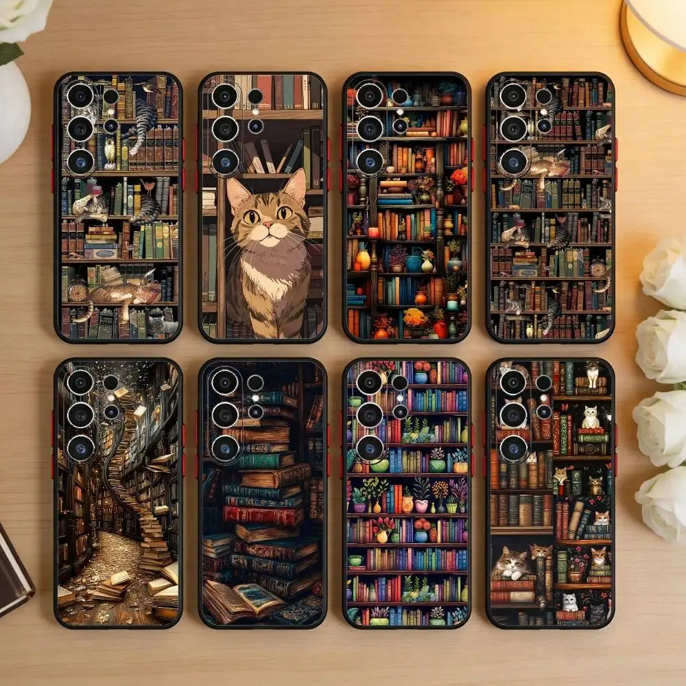 

Vintage Bookshelf Kitten Phone Case For Samsung S26,S25,S24,S23,S22,S21,S20,Plus,Fe,Lite,Others Black Cover