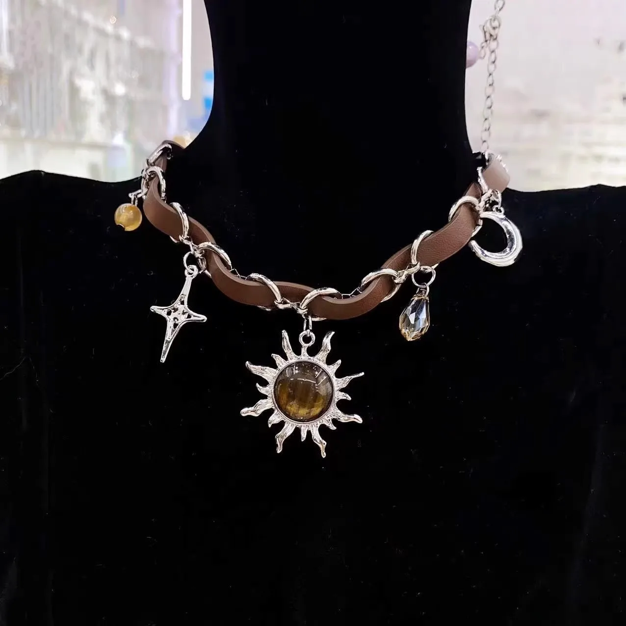 Y2K Hot Sweet Cool Chokers Necklaces Five-pointed Star Sun Pendant Leather Cord Necklace Women Girls Oranment Collarbone Chain