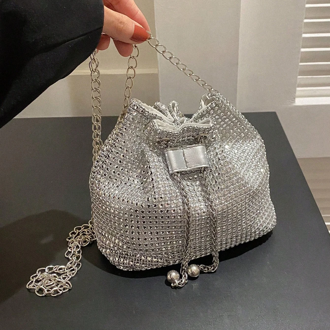 Women's Glitter Rhinestone Crossbody Bag Drawstring Bucket Handbag Multi-Functional Formal Design for Daily Commute