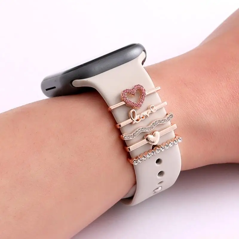 M5TD Elegant Floral Pattern Metal Alloy Charms With Sparkling Crystals For Daily Wear