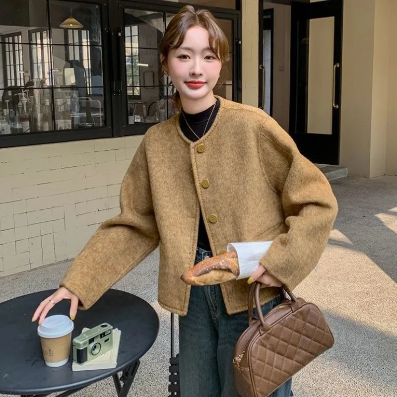 High-end Small Fragrant Wind Short Wool Coat Womens Autumn Winter Temperament Imitation Cashmere Woolen Coat Lazy Wind Explosion