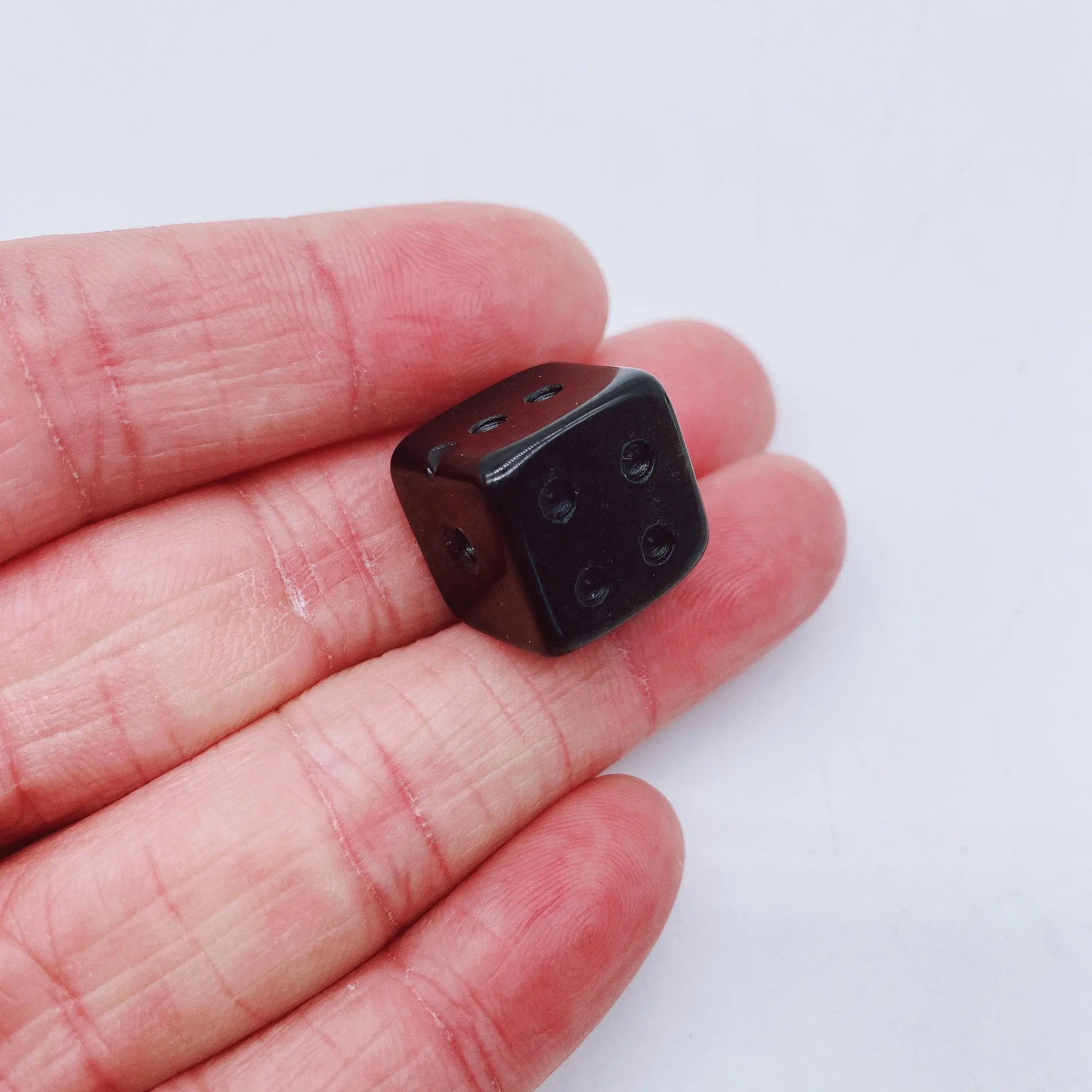 2pcs Natural Obsidian Dice Energy Reiki Gemstone Cube Palm Carving Decoration Crystal Quartz Healing High Quality For Gift