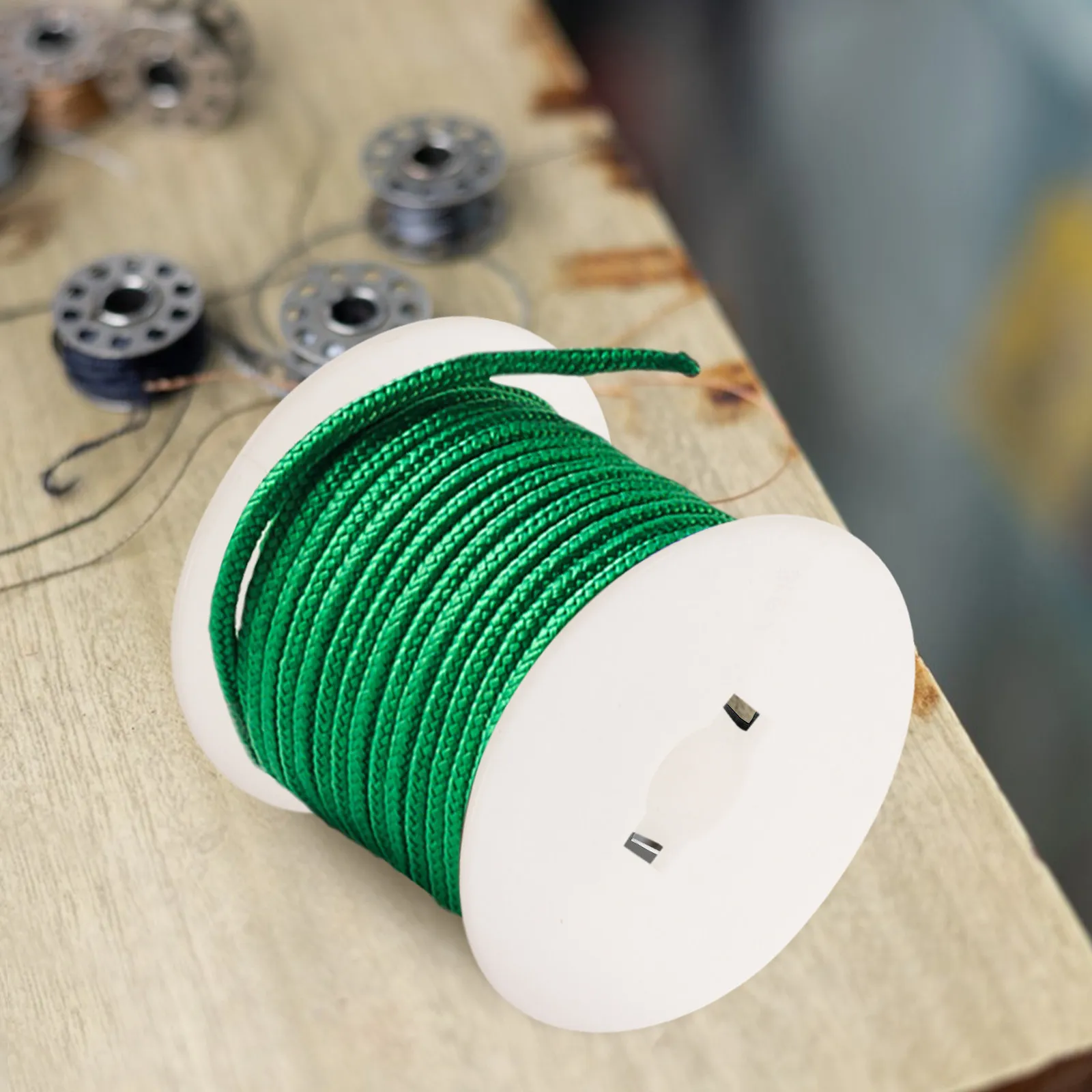 6Pcs Durable Plastic Bobbins Sewing Machine Thread Spools Wear Resistant Clear Empty Spools Portable Sewing Accessories
