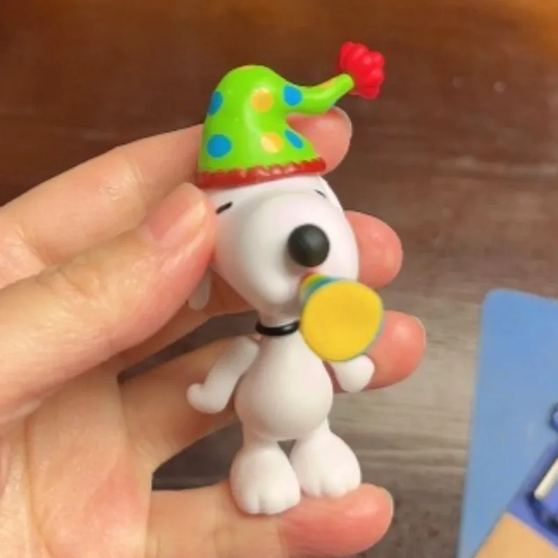 Novo concerto série snoopy 6 pçs japão dos desenhos animados amendoim mini figura modelo brinquedos decoração de mesa modelo presente aniversário presentes natal