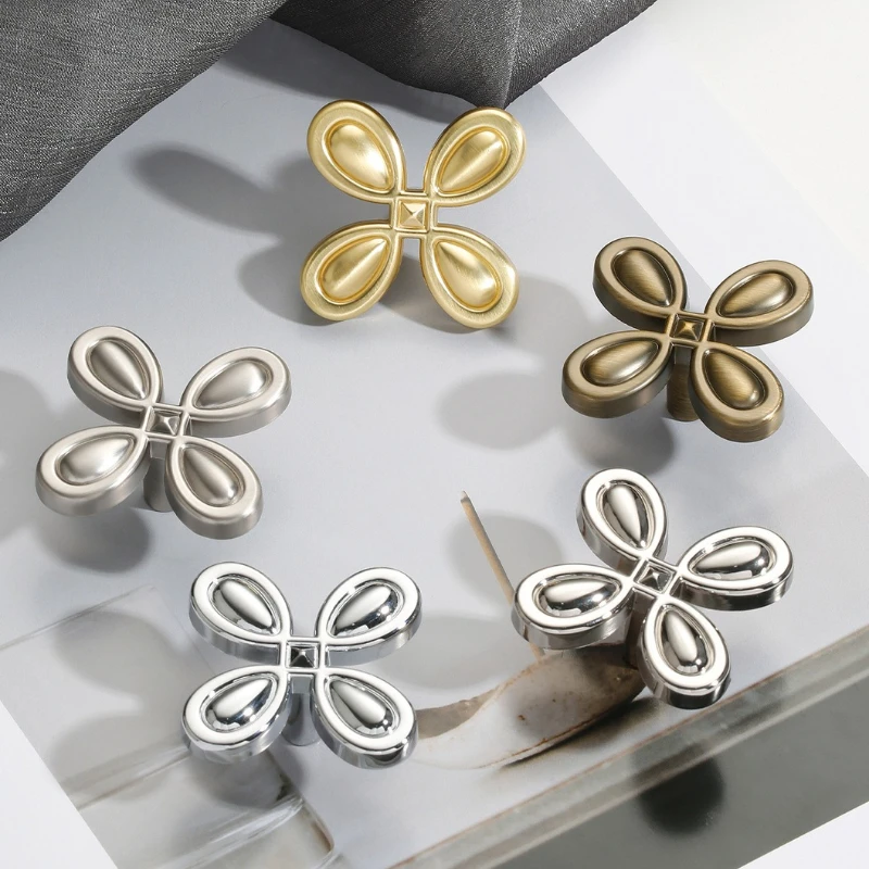 European Simple Wardrobe Cabinet Handle Bedside Table Drawer Cabinet Handle Single Hole Zinc Alloy Four-leaf Clover Small Handle