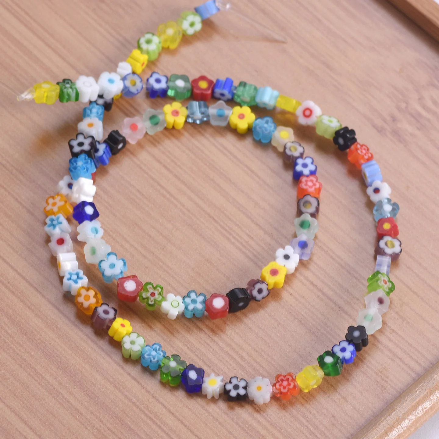 

40cm/strand 75pcs~85pcs Flower Shape 4mm~6mm Handmade Millefiori Glass Loose Crafts Beads lot for DIY Jewelry Making Findings