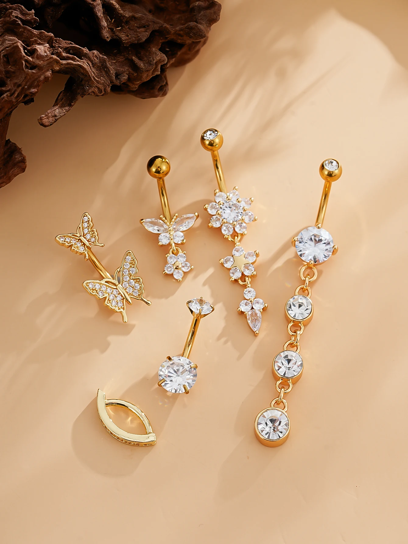 Gemischtes Bauchnabelpiercing-Set mit Blumen- und Herzanhängern, Gebogenes Nombril-Piercing-Schmuckset für Frauen und Mädchen – Detail 9